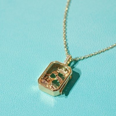 시그니처 로켓 목걸이