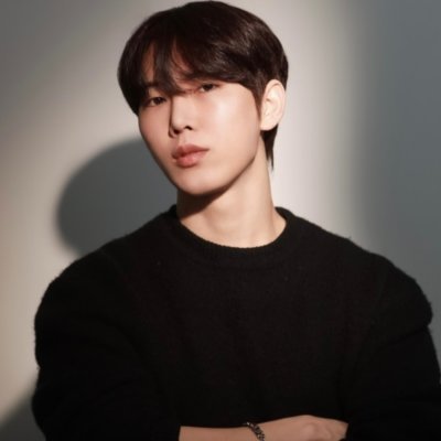 파우제 우석 디자이너