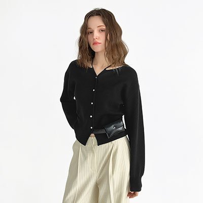 사이드 턱커브 벌룬가디건