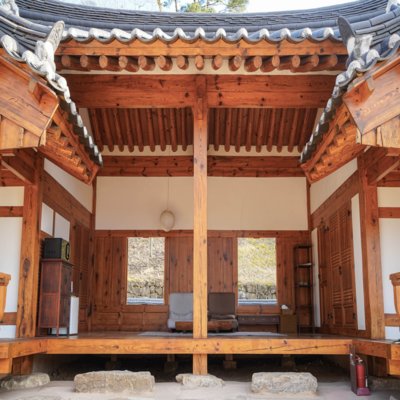 청송 한옥호텔 안(安)
